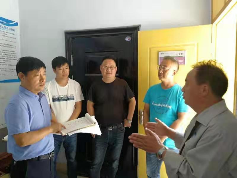 栾川县政府开展保平安迎大庆工作督察