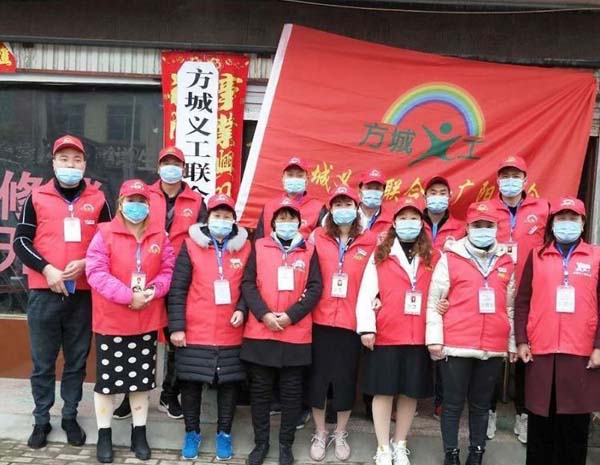 不断壮大的方城县义工联广阳分会的义工队伍