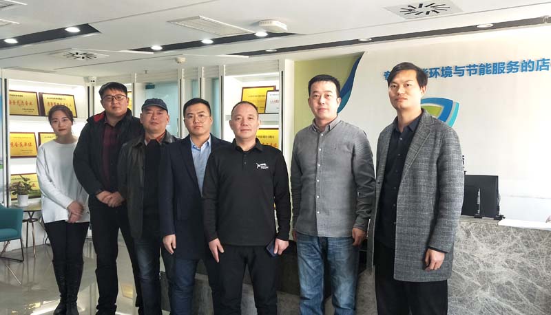 河南省洁净技术协会会长周星旭一行走访慰问科宇、双鑫等会员单位
